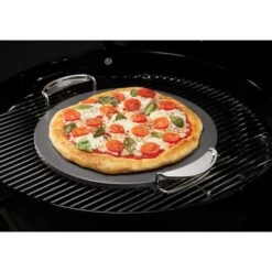 Weber CRAFTED Glasierter Grillstein 8861, Rund, Pizzastein 7 Weber CRAFTED Glasierter Grillstein 8861, Rund, Pizzastein -Küchengrill Geschäft Weber CRAFTED Glasierter Grillstein 8861 rund Pizzastein@@1810912 3